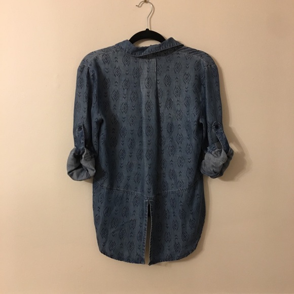 Cloth & Stone | Aztec Split Back Button Down Shirt - Picture 6 of 7